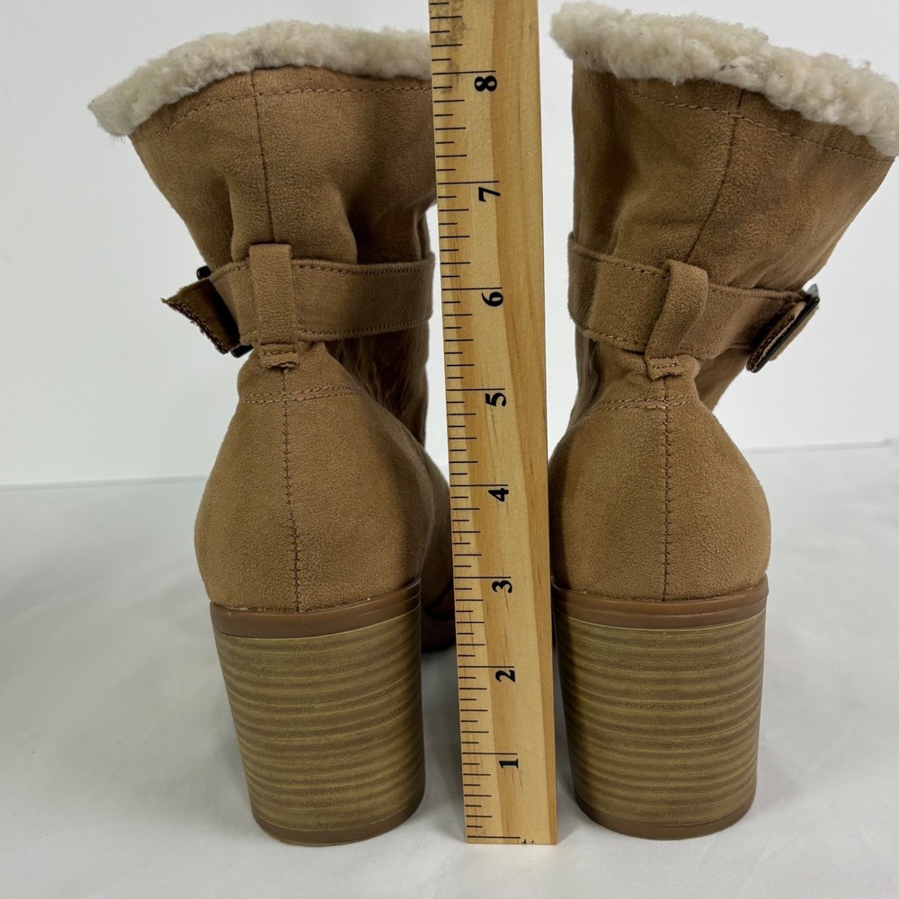 American Eagle Women's 8 Tan Suede Faux Fur Lined Heeled Ankle Boots Cozy Winter - Picture 3 of 11